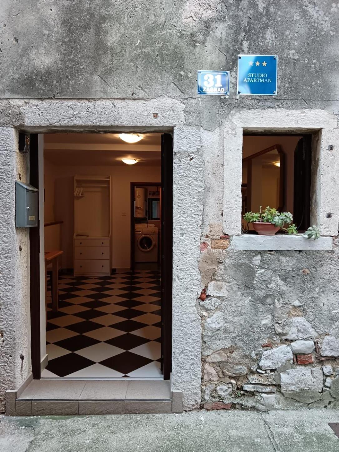 Apartment Lamar Cres