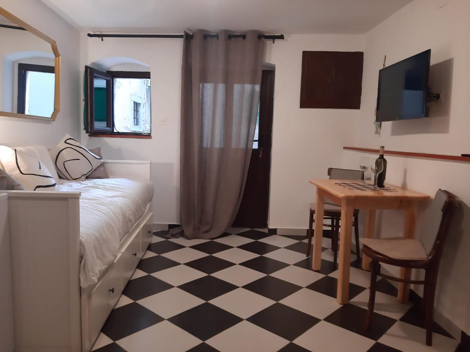 Apartment Lamar Cres